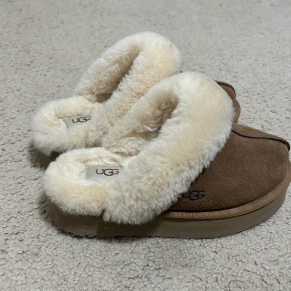 Disquette Ugg Slippers - Picture 2 of 6